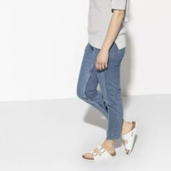 Birkenstock Arizona Birko-Flor Patent Patent White 14 Birkenstock Arizona Birko-Flor Patent Patent White -Birkenstock Shop 1005294 f look f