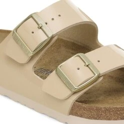 Birkenstock Arizona Birko-Flor Patent Sand -Birkenstock Shop 1013069 detail 1