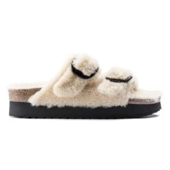 Arizona Big Buckle Shearling Shearling Teddy Eggshell 10 Arizona Big Buckle Shearling Shearling Teddy Eggshell -Birkenstock Shop 1017642 side