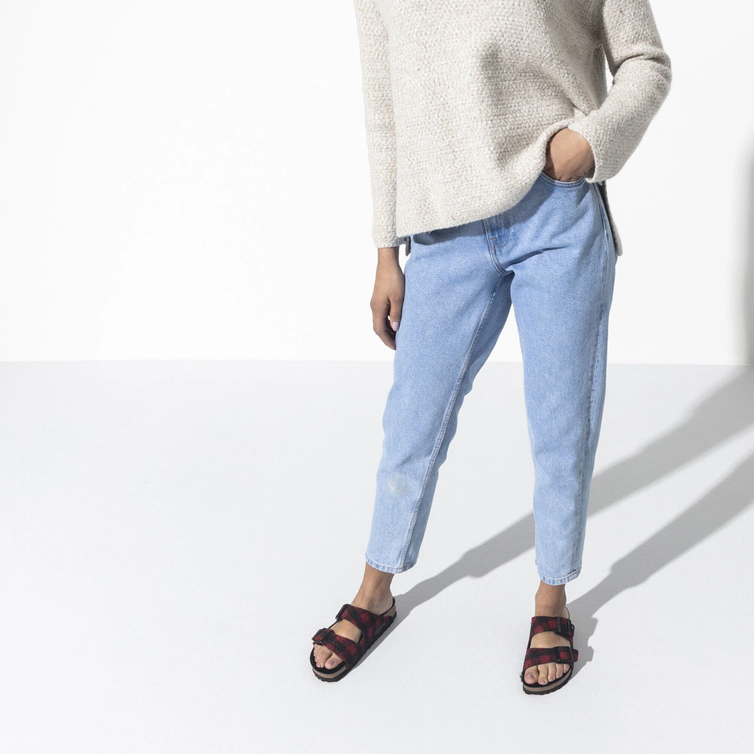 Birkenstock Arizona Shearling Wool Plaid Red 8 Birkenstock Arizona Shearling Wool Plaid Red - Image 8