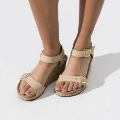 Soley Nubuck Leather Sandcastle -Birkenstock Shop 1018421 f closeup f