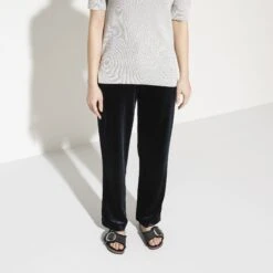 Birkenstock Madrid Big Buckle Shearling Oiled Leather Black -Birkenstock Shop 1020136 f look f