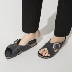 Birkenstock Siena Big Buckle Oiled Leather Black 16 Birkenstock Siena Big Buckle Oiled Leather Black -Birkenstock Shop 1020156 detail 8