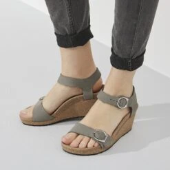 Soley Nubuck Leather Dove Gray -Birkenstock Shop 1022835 f closeup f