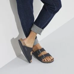 Birkenstock Arizona Vegan Synthetics Desert Dust Indigo Blue -Birkenstock Shop 1023116 f closeup m