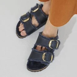 Birkenstock Arizona Big Buckle Shearling Oiled Leather Midnight Blue -Birkenstock Shop 1023139 detail 8