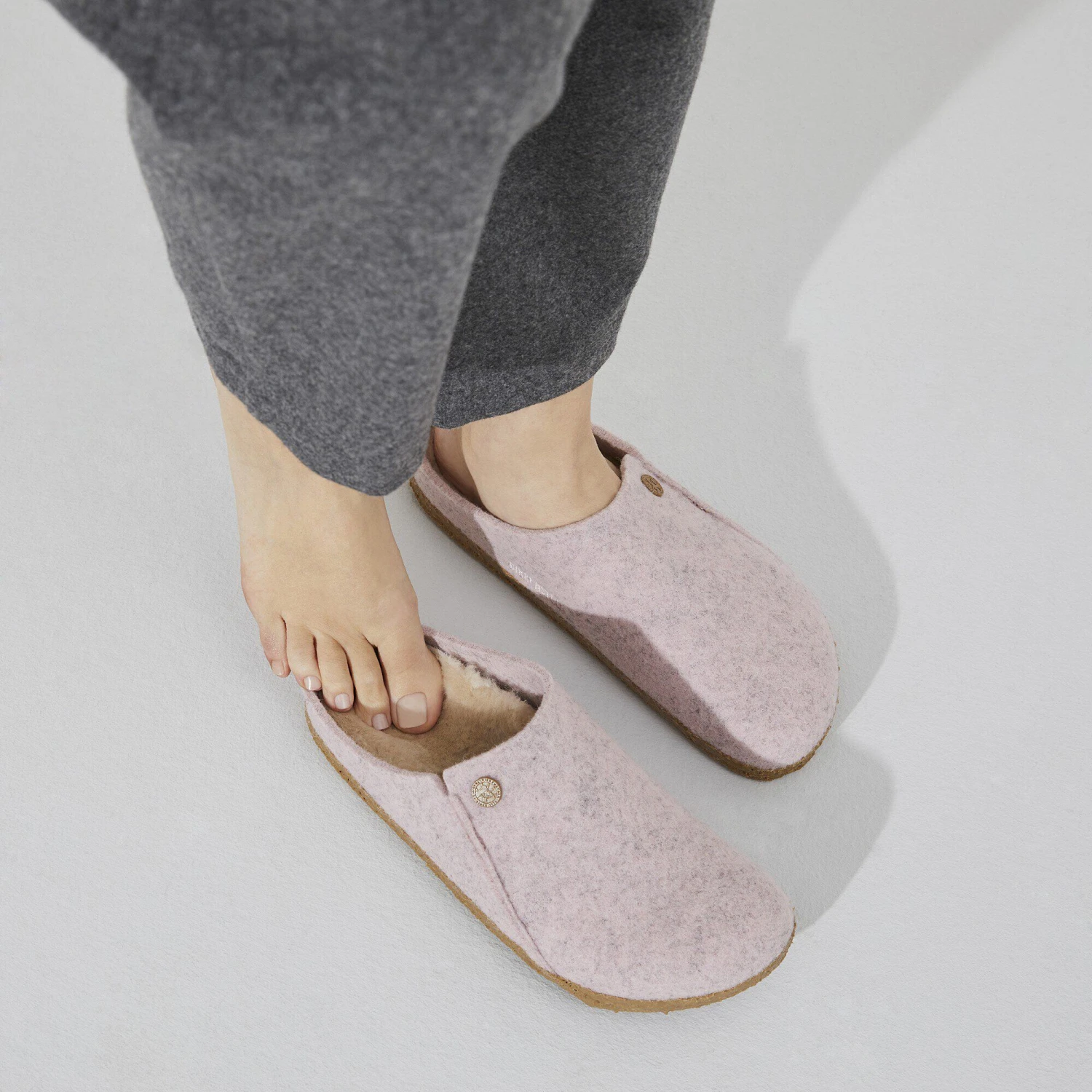 Birkenstock Zermatt Shearling Wool Felt Light Rose 7 Birkenstock Zermatt Shearling Wool Felt Light Rose - Image 7
