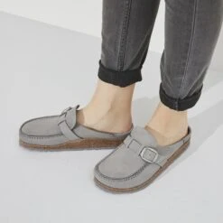 Birkenstock Buckley Nubuck Leather Dove Gray -Birkenstock Shop 1023527 f closeup f
