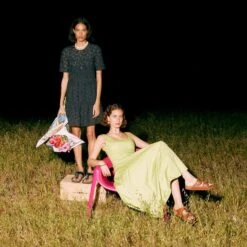 Birkenstock Gizeh Big Buckle Natural Leather Patent Black -Birkenstock Shop 1023779 detail 2