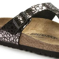 Birkenstock Gizeh Birko-Flor Metallic Stones Black 13 Birkenstock Gizeh Birko-Flor Metallic Stones Black -Birkenstock Shop 1023911 detail 1