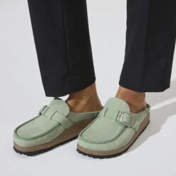 Birkenstock Buckley Nubuck Leather Matcha -Birkenstock Shop 1023949 f closeup f
