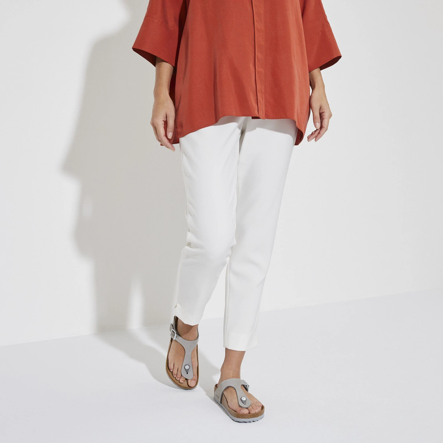 Birkenstock Gizeh Soft Footbed Nubuck Leather Dove Gray 4 Birkenstock Gizeh Soft Footbed Nubuck Leather Dove Gray - Image 4