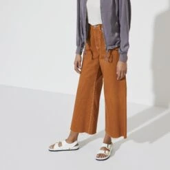 Birkenstock Milano Embossed Leather Emboss White -Birkenstock Shop 1024160 f look f