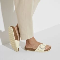 Birkenstock Madrid Big Buckle Natural Leather Patent High Shine Butter -Birkenstock Shop 1024173 f closeup f