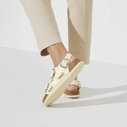 Birkenstock Milano Big Buckle Natural Leather Patent High Shine Butter -Birkenstock Shop 1024207 f closeup f