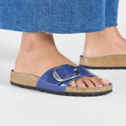 Birkenstock Madrid Big Buckle Natural Leather Patent High-Shine Cobalt -Birkenstock Shop 1025332 f closeup f