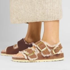Birkenstock Milano Big Buckle Shearling Oiled Leather Cognac -Birkenstock Shop 1025379 f closeup f