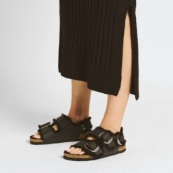 Birkenstock Milano Big Buckle Shearling Oiled Leather Black 11 Birkenstock Milano Big Buckle Shearling Oiled Leather Black -Birkenstock Shop 1025414 f look f