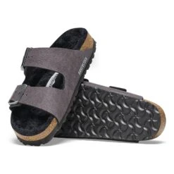 Birkenstock Arizona Shearling Synthetics Desert Dust Black 21 Birkenstock Arizona Shearling Synthetics Desert Dust Black -Birkenstock Shop 1025611 sole
