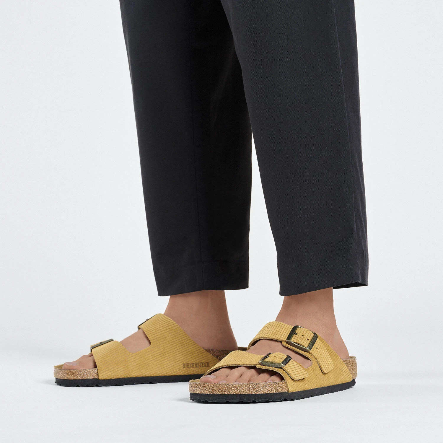 Birkenstock Arizona Suede Embossed Corduroy Cork Brown 6 Birkenstock Arizona Suede Embossed Corduroy Cork Brown - Image 6