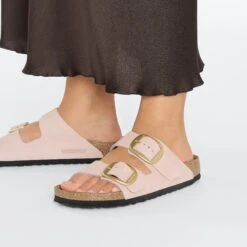 Birkenstock Arizona Big Buckle Nubuck Leather Soft Pink -Birkenstock Shop 1026559 f closeup f