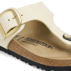 Birkenstock Gizeh Big Buckle Nubuck Leather Ecru -Birkenstock Shop 1026580 detail 1