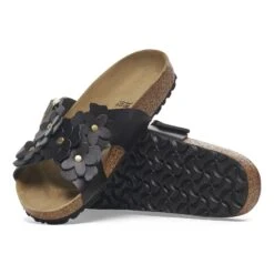 Birkenstock Siena Flowers Leather Black -Birkenstock Shop 1026655 sole