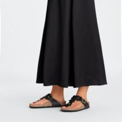 Birkenstock Gizeh Flower Leather Black 14 Birkenstock Gizeh Flower Leather Black -Birkenstock Shop 1026693 f look f