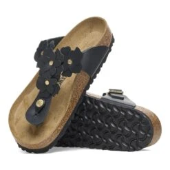 Birkenstock Gizeh Flower Leather Black 13 Birkenstock Gizeh Flower Leather Black -Birkenstock Shop 1026693 sole