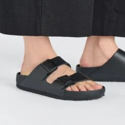 Birkenstock Arizona Leather Black -Birkenstock Shop 1026824 f closeup f