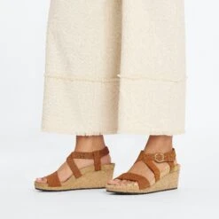 Sibyl Embossed Leather Burnt Orange -Birkenstock Shop 1026875 f look f