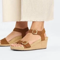 Soley Embossed Leather Burnt Orange -Birkenstock Shop 1026886 f closeup f