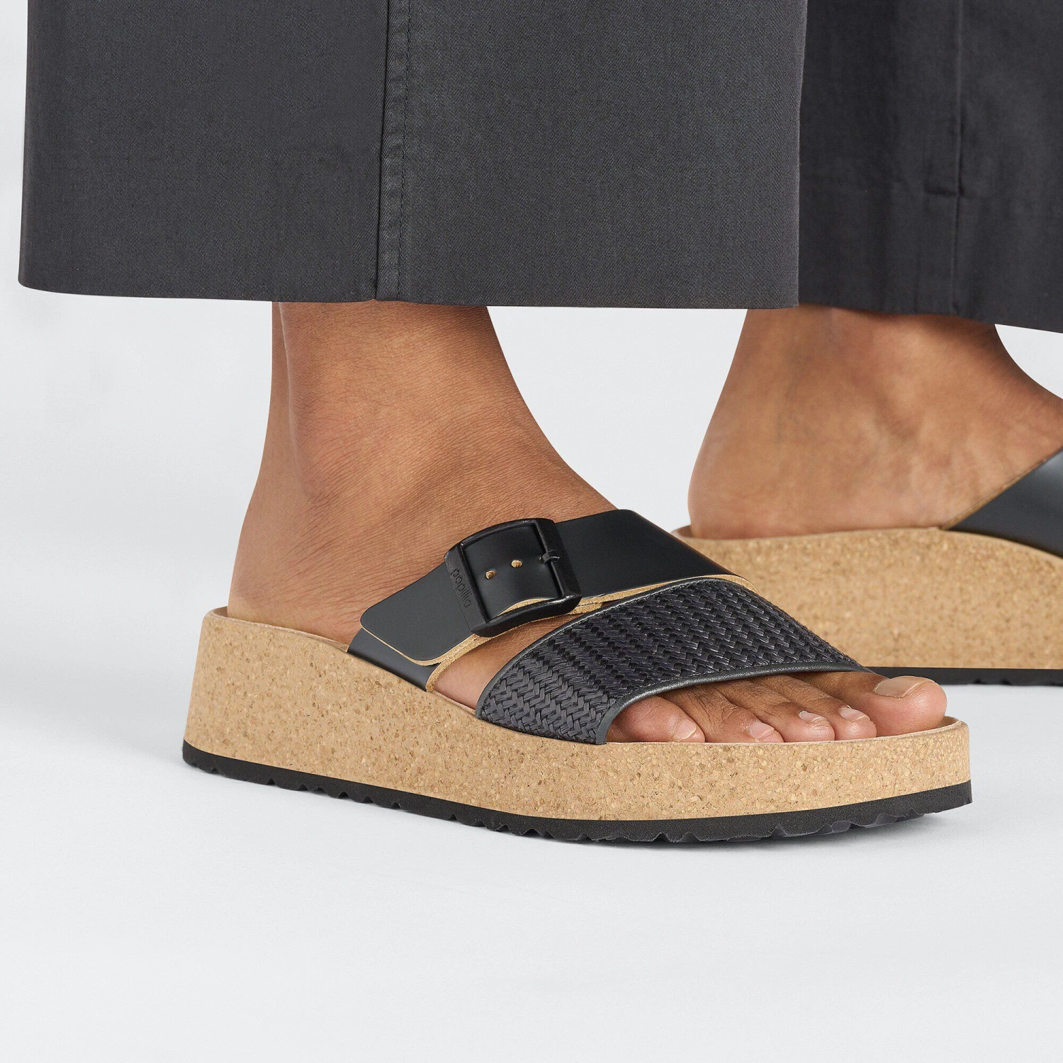 Almina Natural Leather-Synthetics Black 5 Almina Natural Leather-Synthetics Black - Image 5