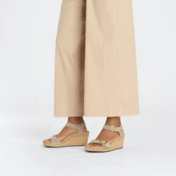 Soley Embossed Leather Sandcastle -Birkenstock Shop 1026895 f look f