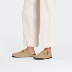 Birkenstock Boston Suede Embossed Dotted New Beige -Birkenstock Shop 1026948 f look m