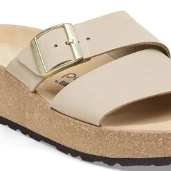 Almina Nubuck Leather Sandcastle 14 Almina Nubuck Leather Sandcastle -Birkenstock Shop 1026974 detail 1