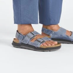 Birkenstock Milano Crosstown Men Oiled Leather Elemental Blue -Birkenstock Shop 1027035 f closeup m