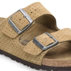 Birkenstock Arizona Suede Embossed New Beige -Birkenstock Shop 1027075 detail 1