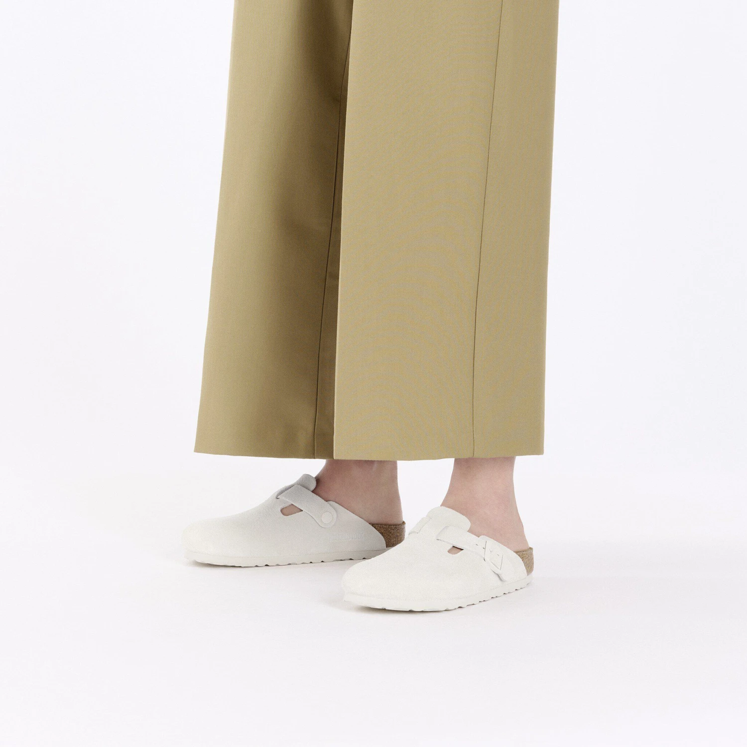 Birkenstock Boston Soft Footbed Suede Leather Antique White 6 Birkenstock Boston Soft Footbed Suede Leather Antique White - Image 6