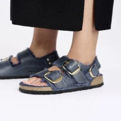 Birkenstock Milano Big Buckle Shearling Oiled Leather Midnight Blue 12 Birkenstock Milano Big Buckle Shearling Oiled Leather Midnight Blue -Birkenstock Shop 1028064 f closeup f