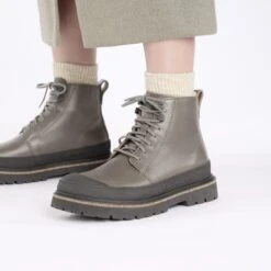 Birkenstock Prescott Lace Women Oiled Leather Concrete Gray -Birkenstock Shop 1028197 f closeup f