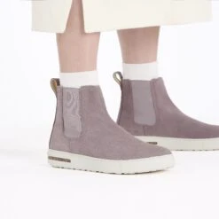 Birkenstock Bend Chelsea Suede Leather Faded Purple -Birkenstock Shop 1028472 f closeup f