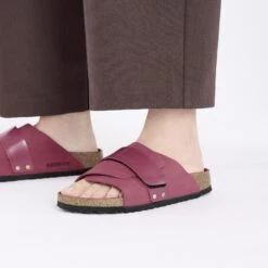 Birkenstock Kyoto Nubuck Leather Berry Crush -Birkenstock Shop 1028562 f closeup f