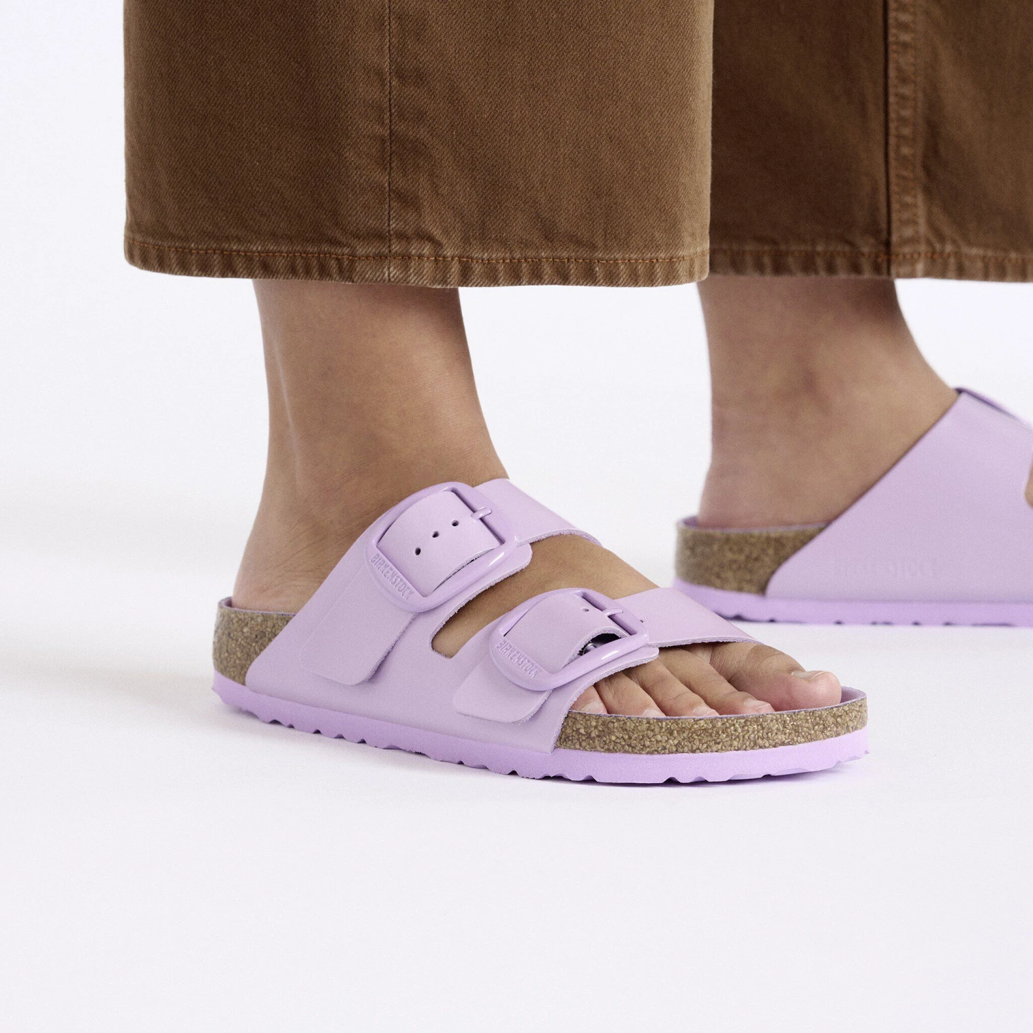 Birkenstock Arizona Big Buckle Natural Leather Patent High-Shine Crocus Tonal Buckle 7 Birkenstock Arizona Big Buckle Natural Leather Patent High-Shine Crocus Tonal Buckle - Image 7