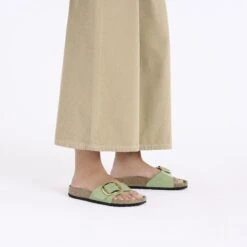 Birkenstock Madrid Big Buckle Natural Leather Patent High-Shine Green Tea 12 Birkenstock Madrid Big Buckle Natural Leather Patent High-Shine Green Tea -Birkenstock Shop 1028609 f look f