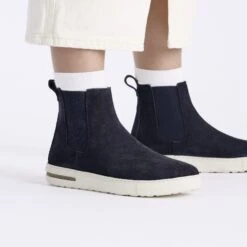 Birkenstock Bend Chelsea Suede Leather Midnight Blue -Birkenstock Shop 1028623 f closeup f