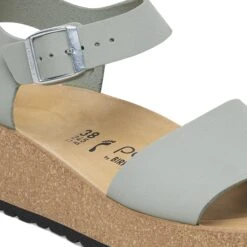 Glenda Nubuck Leather Pure Sage 15 Glenda Nubuck Leather Pure Sage -Birkenstock Shop 1029102 detail 1