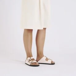 Birkenstock Arizona Big Buckle Natural Leather Patent High-Shine Light Rose -Birkenstock Shop 1029352 f look f