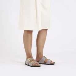 Birkenstock Sydney Luxe Buckle Birko-Flor Patent Patent Faded Purple -Birkenstock Shop 1029431 f look f