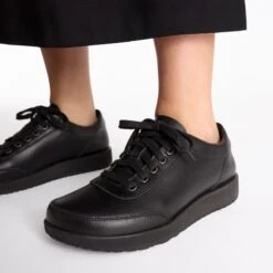 Birkenstock Honnef 365 Leather Black -Birkenstock Shop 1029714 f closeup f